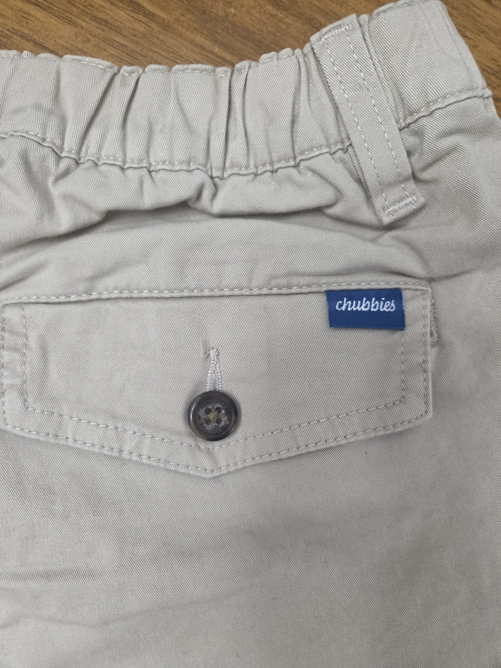Chubbies Men's Khaki Original Shorts 2XL Elastic Waist 5.5in Inseam Pockets